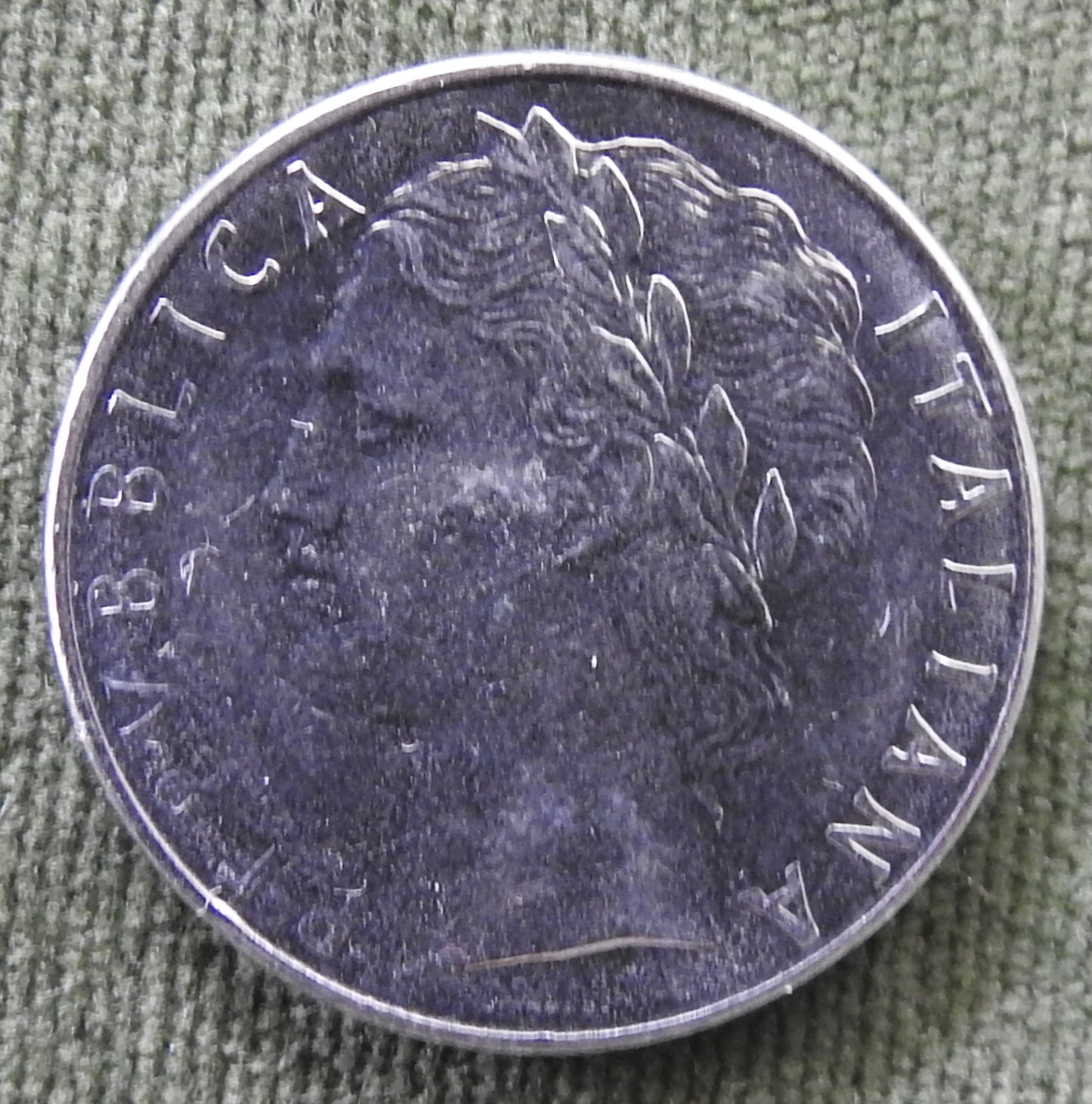 Italy 1978 100 Lire Goddess Minerva Facing Left Coin