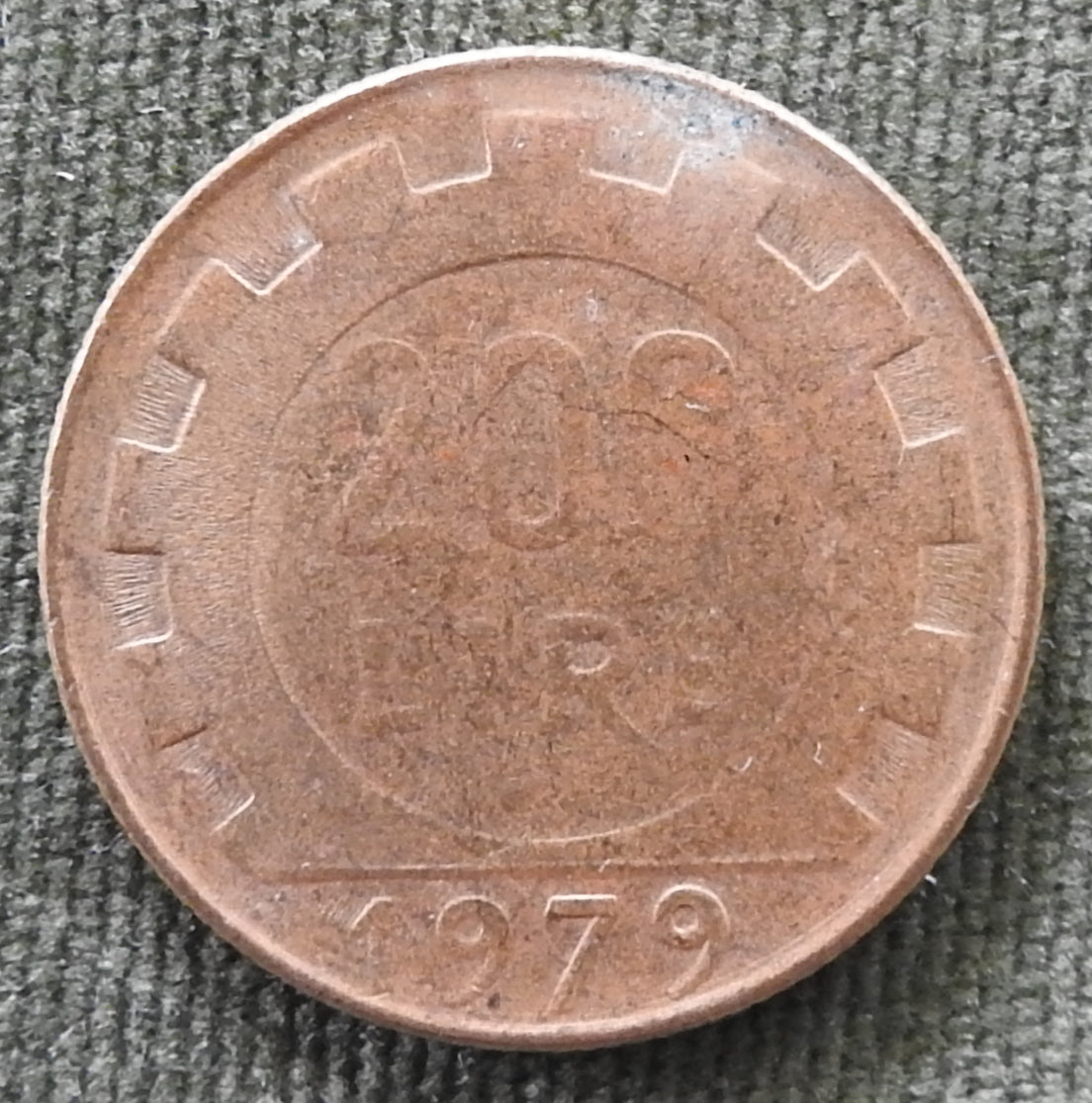 Italy 1979 200 Lira Coin - Circulated