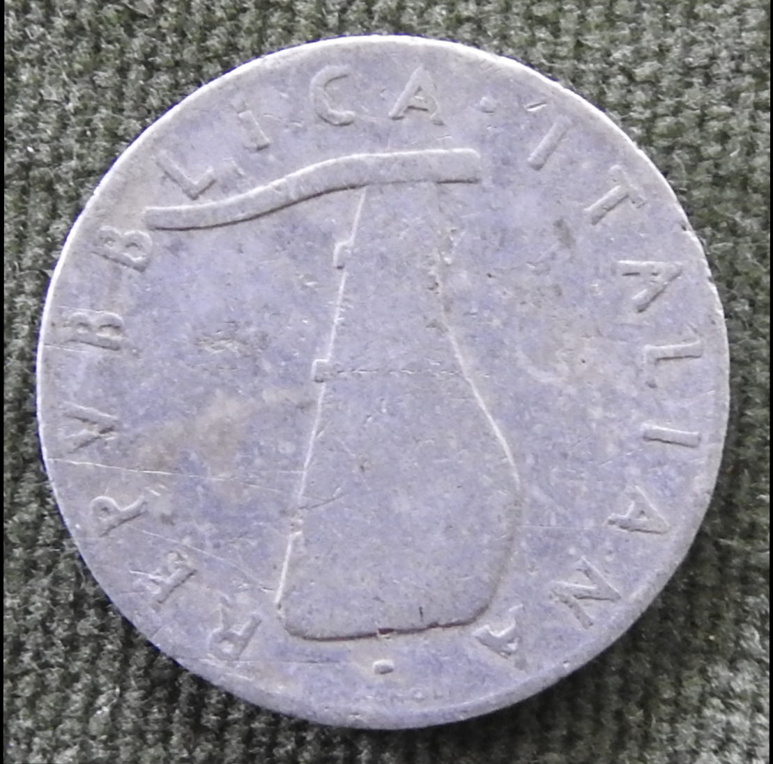Italy 1951 5 Lire Rudder Coin