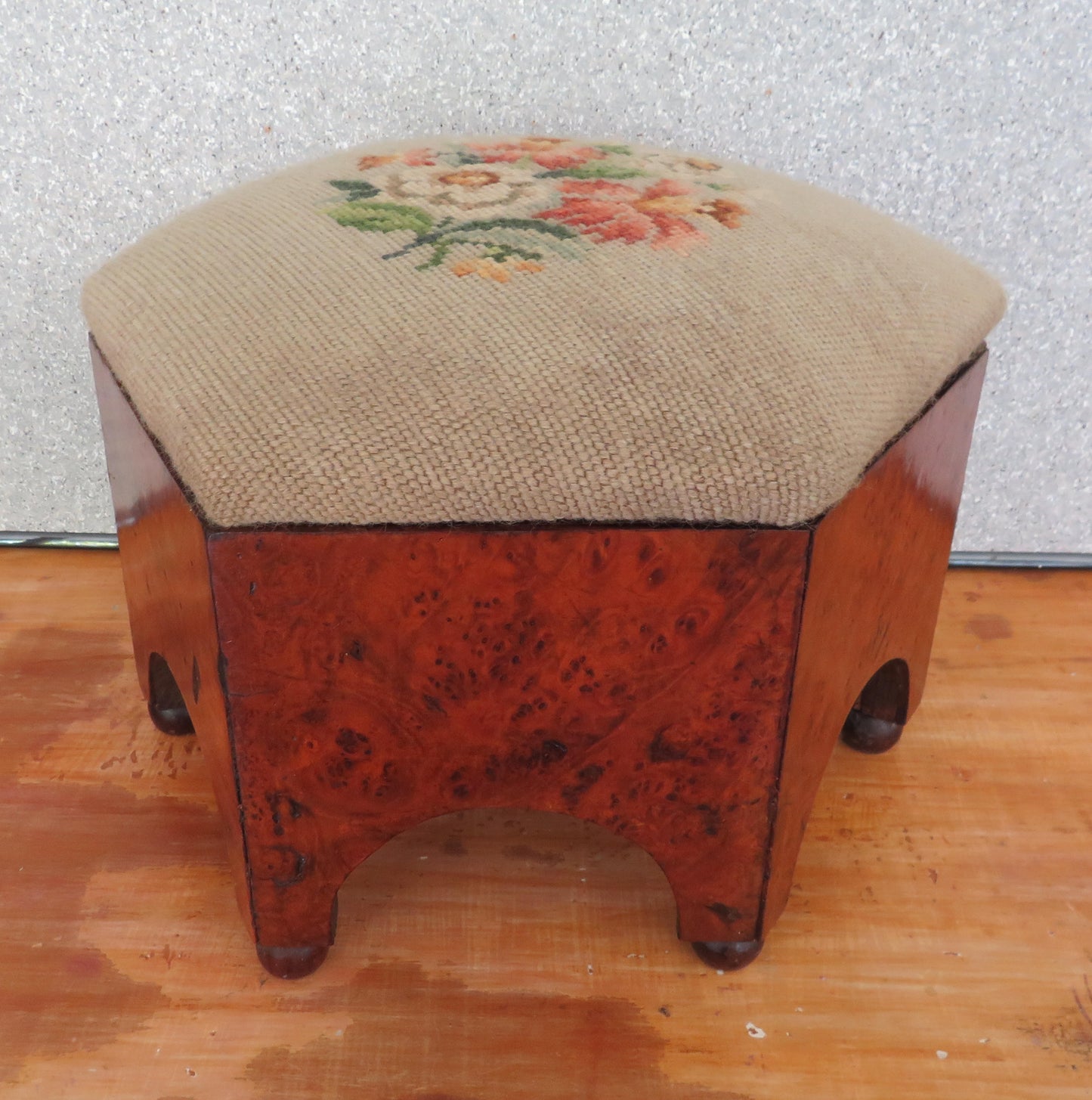 Tasmanian Musk Wood Sewing Workbox of Hexagonal Form c1850