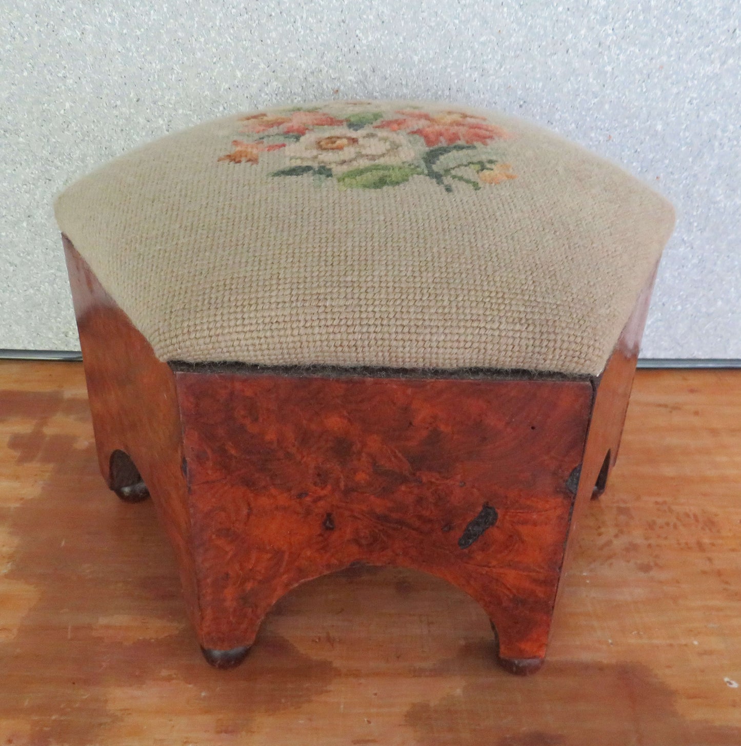 Tasmanian Musk Wood Sewing Workbox of Hexagonal Form c1850