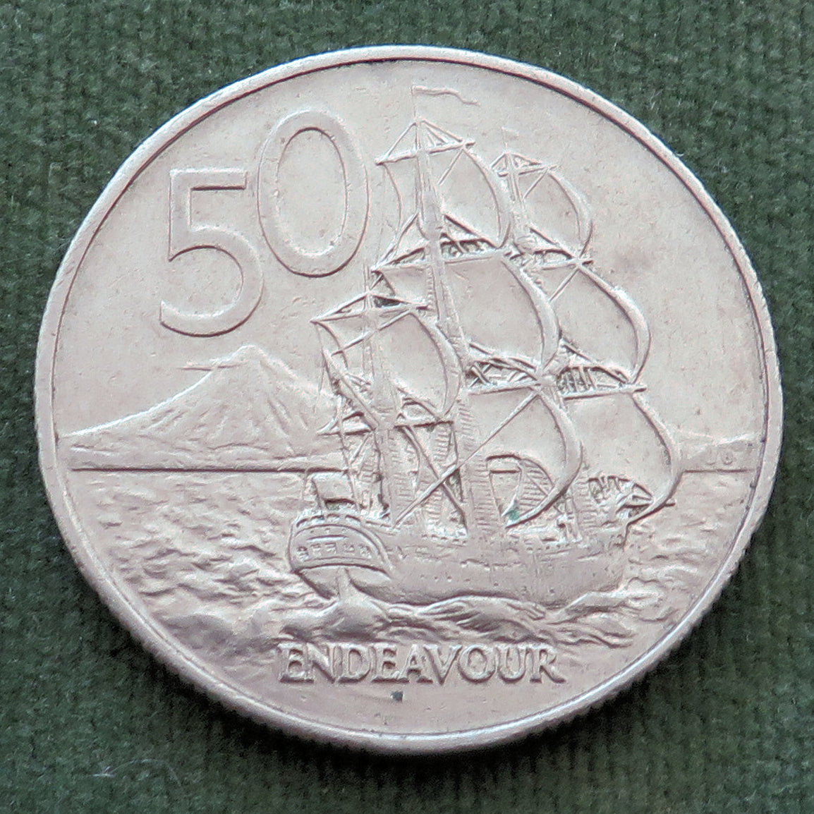 New Zealand 1985 50 Cent Queen Elizabeth Coin