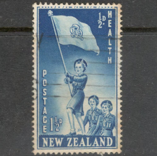 New Zealand 1953 1 1/2+1/2d 1 1/2+1/2 Pence Health Stamp Blue Stamp