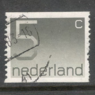 Dutch Netherlands 1976 - 1982 5 Cent Grey Numeral Stamp - Perfin: 12.75x13.5