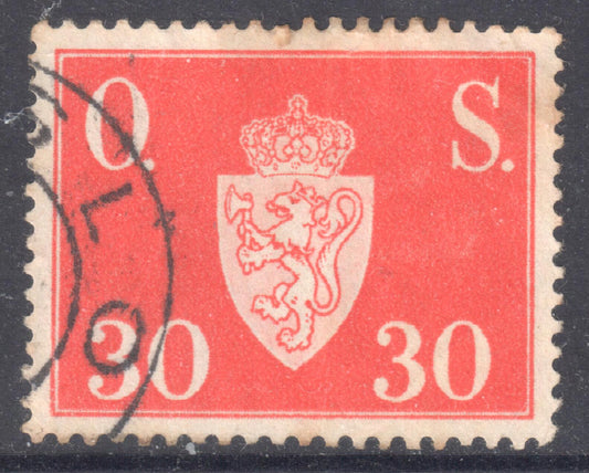 Norway 1951 -1952 30 Ore Red National Coat of Arms Stamp - Perf:13.5x13