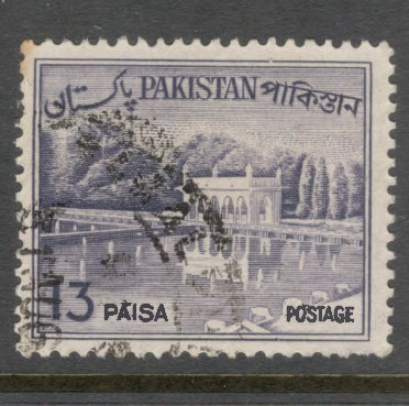 Pakistan 1962 13 Paisa Violet Local Motives Stamp - Perfin 14.0