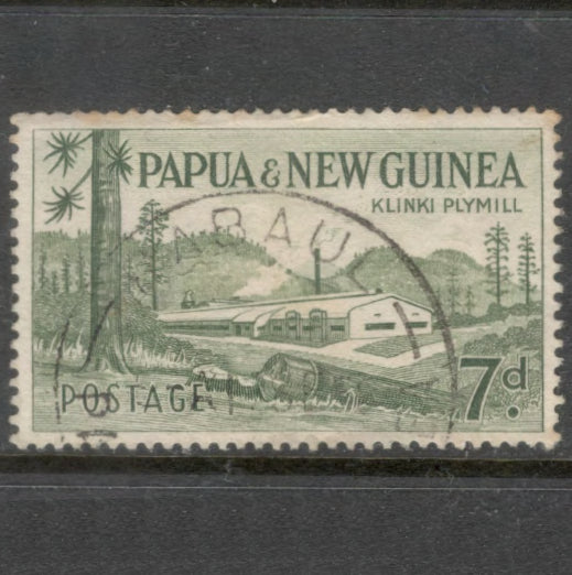 New Guinea PNG 1952 - 1960 7d 7 Pence Green Local Motives Stamp - Perfin: 14.0