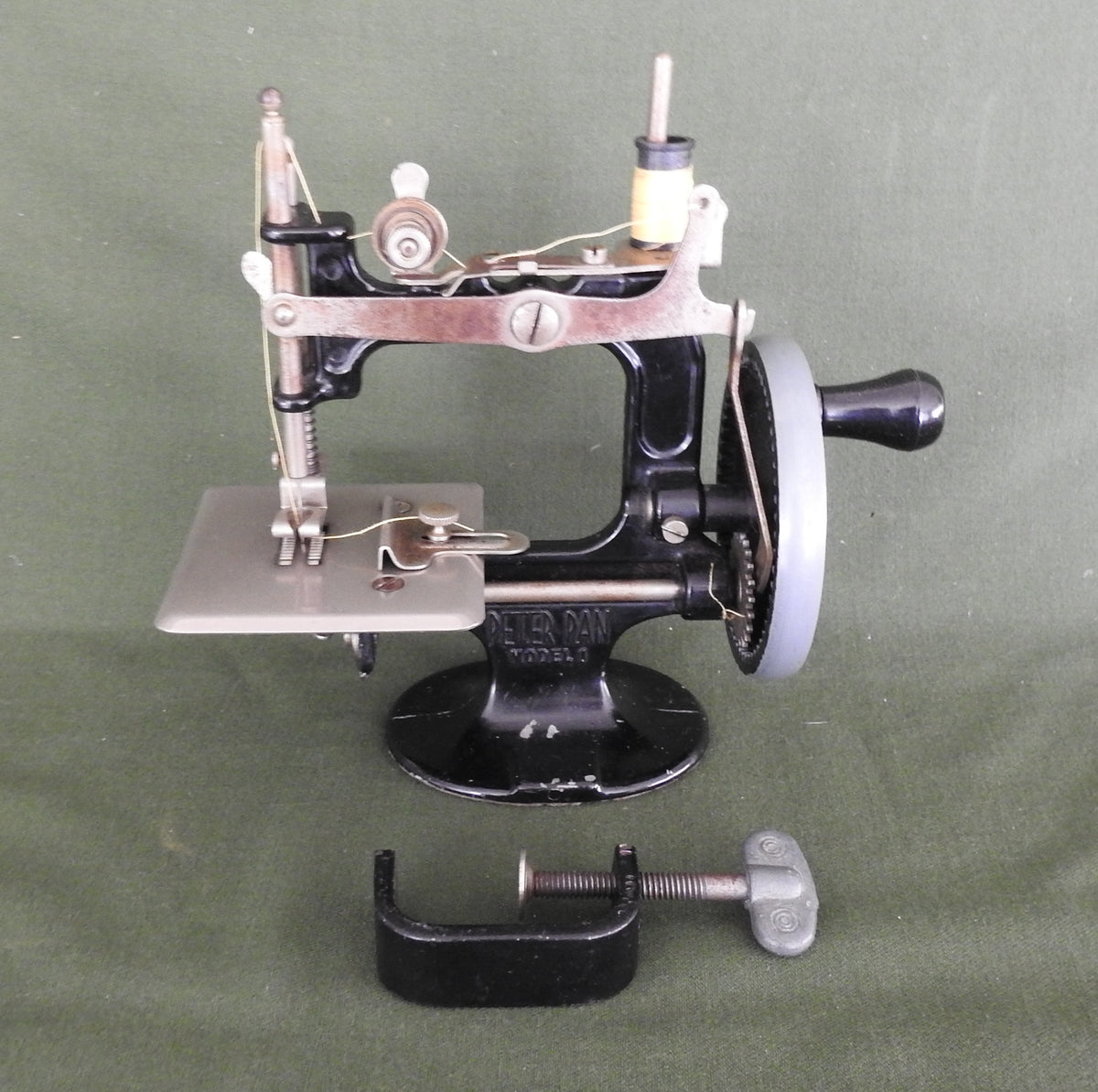 Peter Pan Model 0 Childs Sewing Machine - Manufactured in Australia From 1948 to 1964