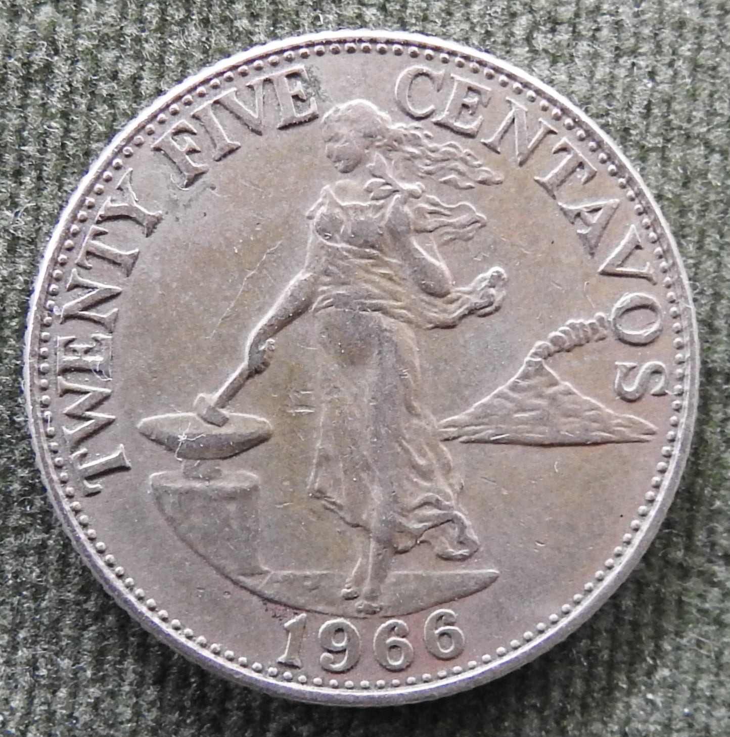 Philippines 1966 25 Centavos Coin