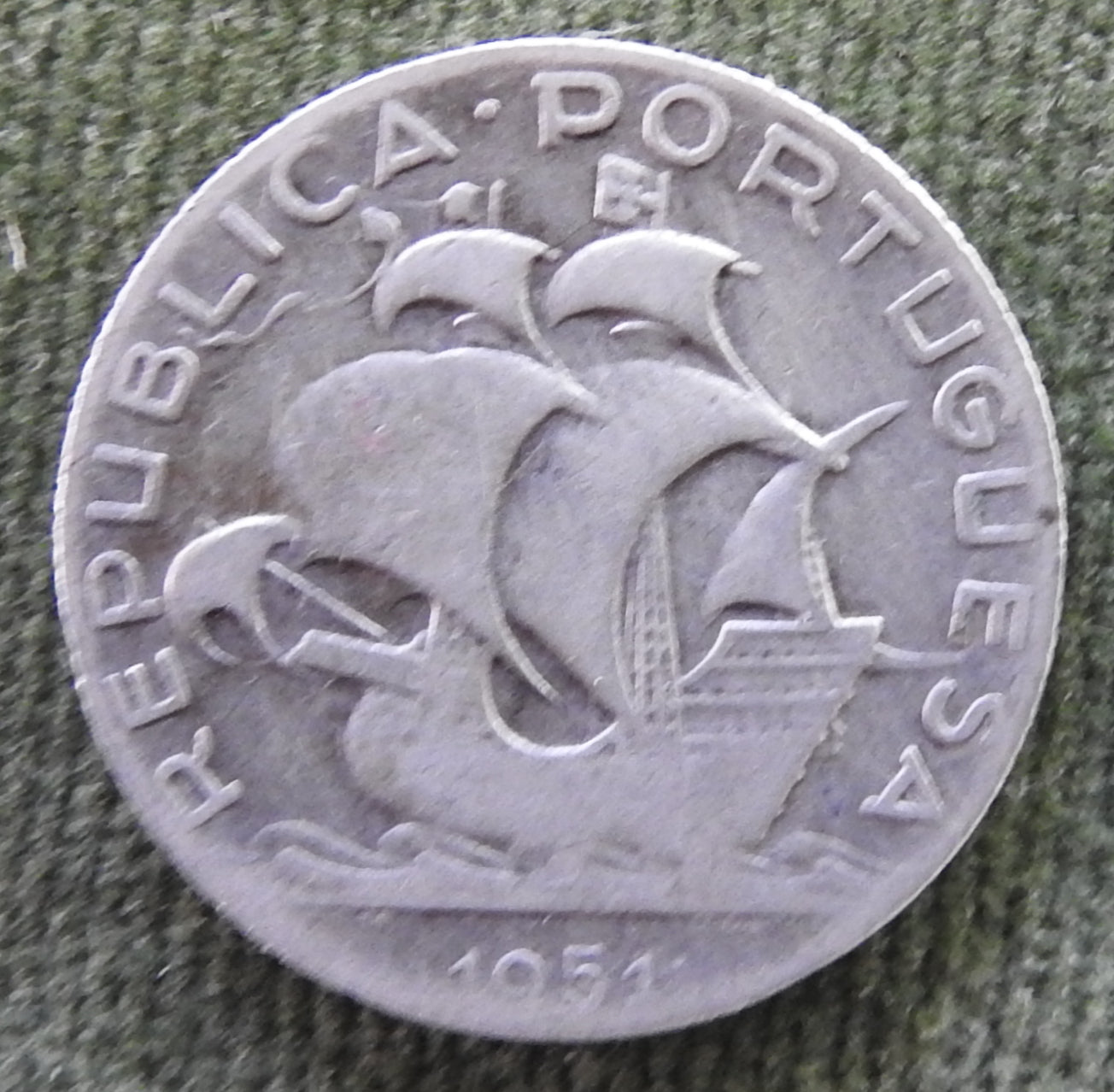 Portugal 1951 2 1/2 Escudos Silver Ship Coin