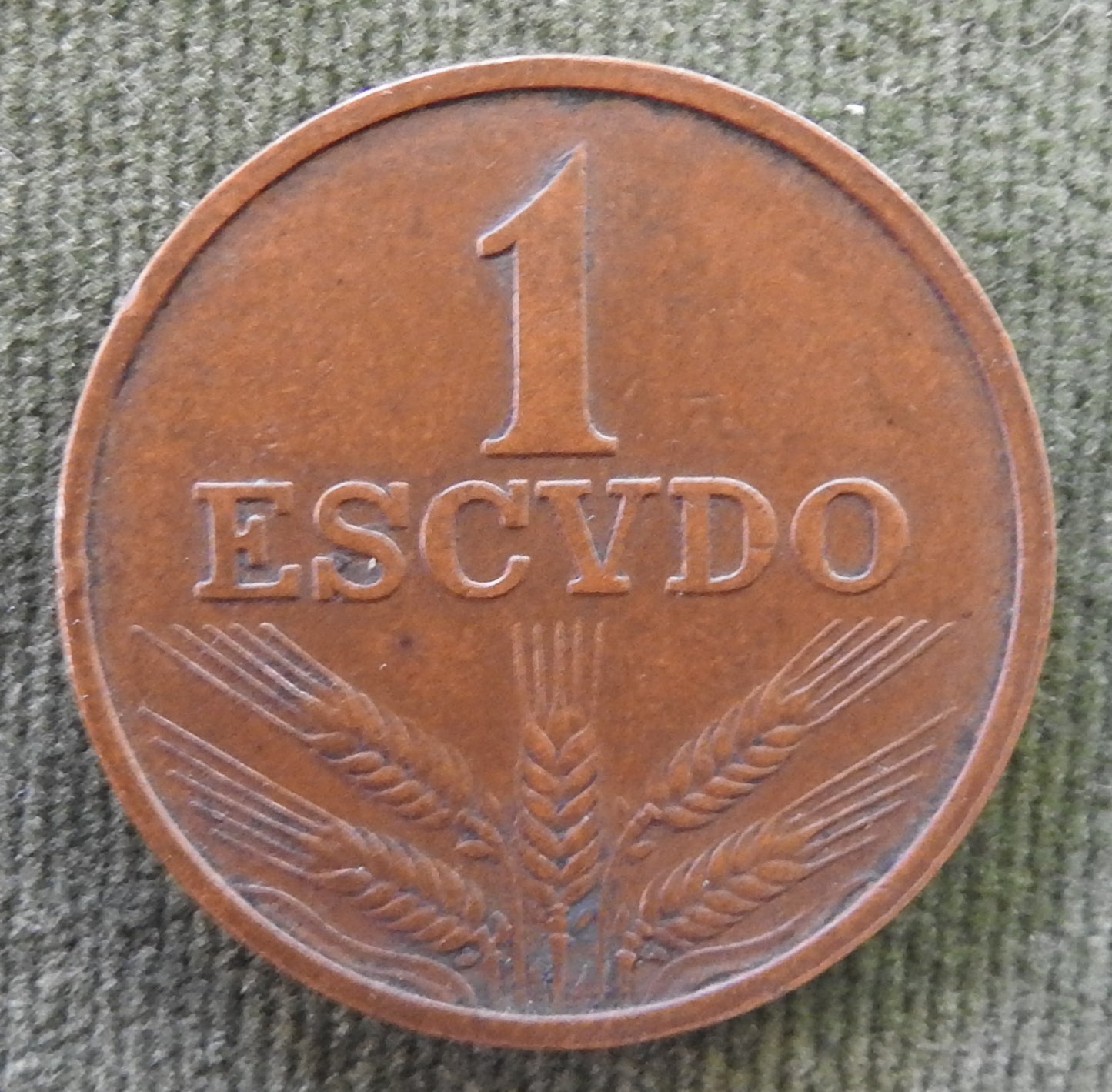 Portugal 1969 1 Escudo Five Wheat Ears Coin