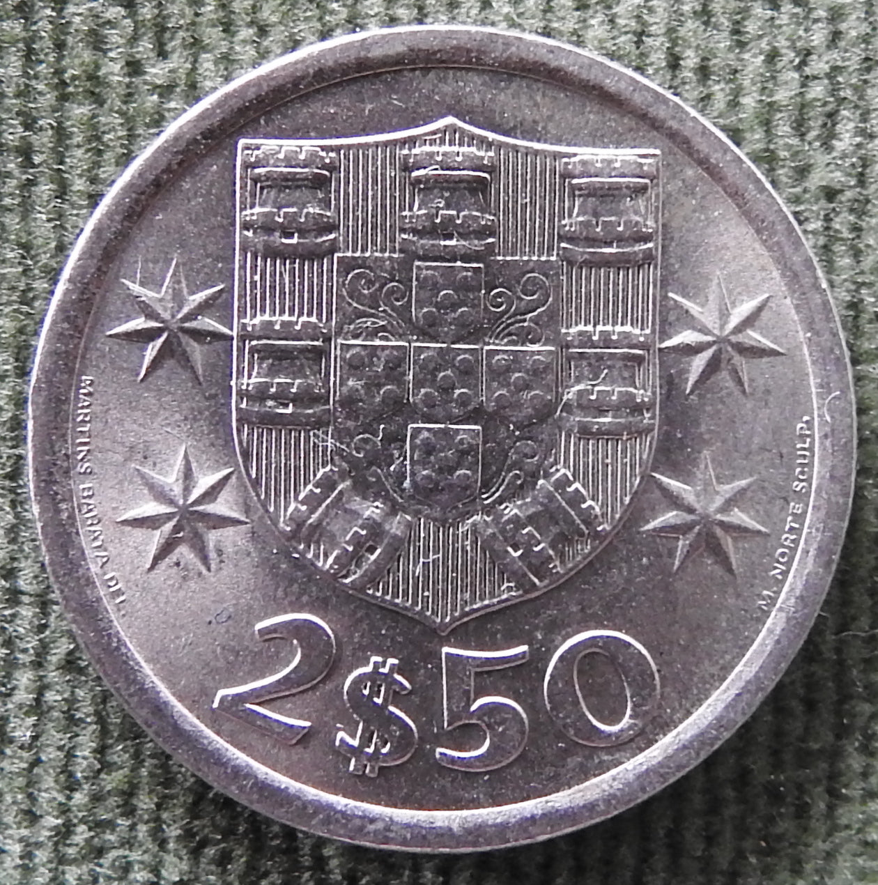 Mozambique 1974 25 Escudos Coin