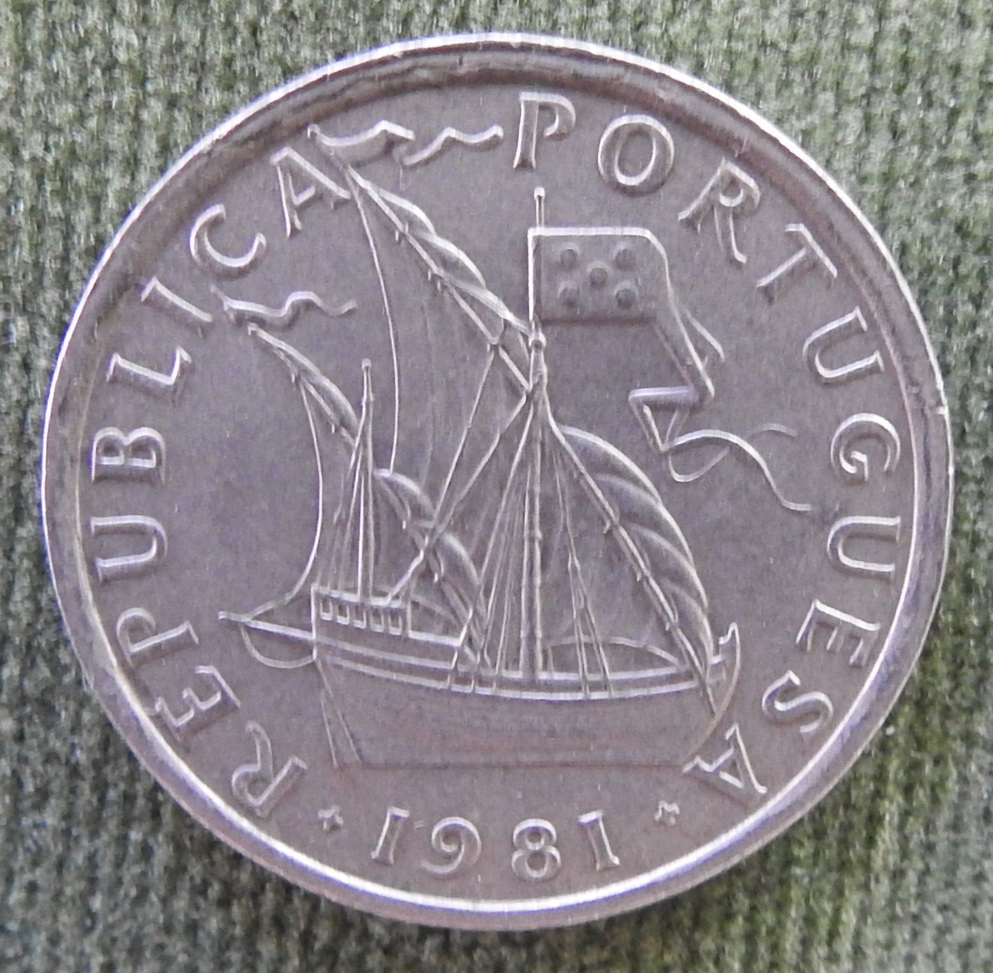 Portugal 1981 5 Escudos Ship Coin