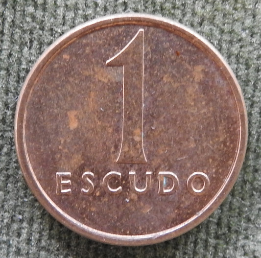 Portugal 1983 1 Escudo Shield Coin