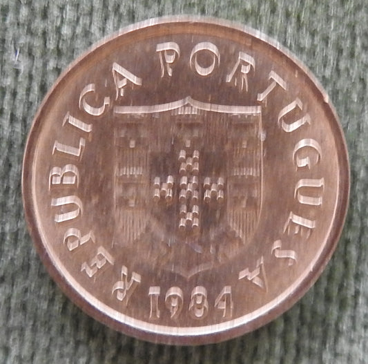 Portugal 1984 1 Escudo Shield Coin