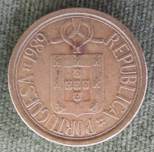 Portugal 1989 10 Escudos Stained Glass Window Coin