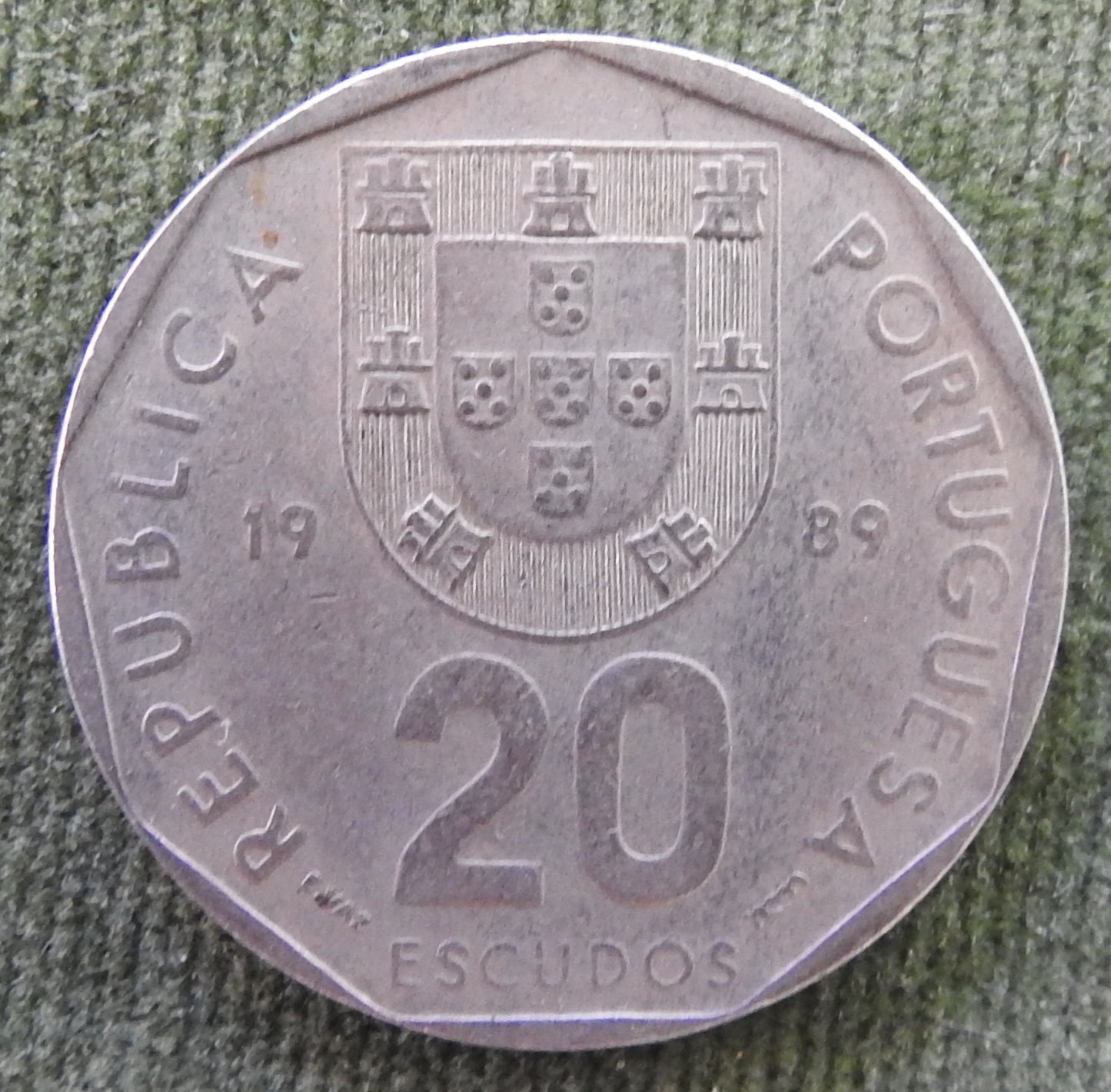 Portugal 1989 20 Escudos Nautical Compass Coin