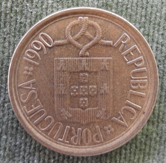Portugal 1990 10 Escudos Stained Glass Window Coin