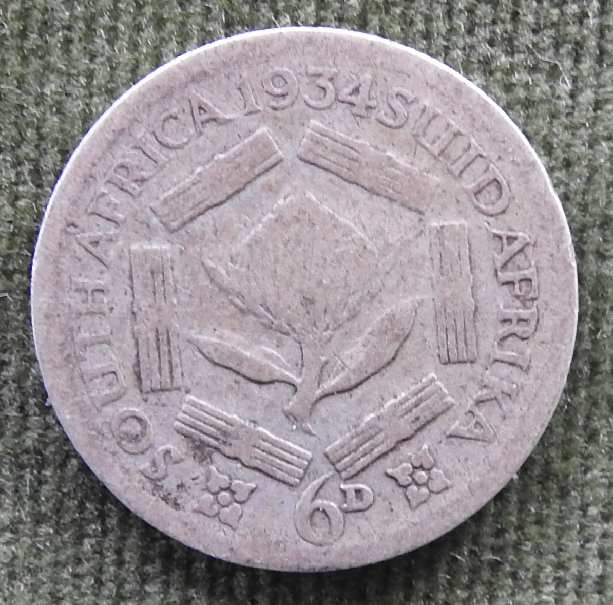 South Africa 1934 Sixpence 6 Pence Silver Protea Coin