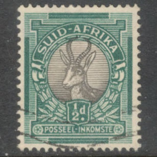 South Africa 1926 - 1927 1/2d Emerald Green / Black Definitive Issue SUID-AFRIKA Stamp - Perf: 14.75x14.0