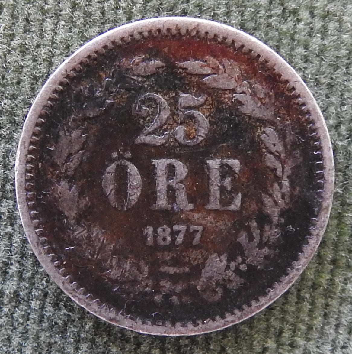 Sweden 1877 25 Ore King Oscar II Coin