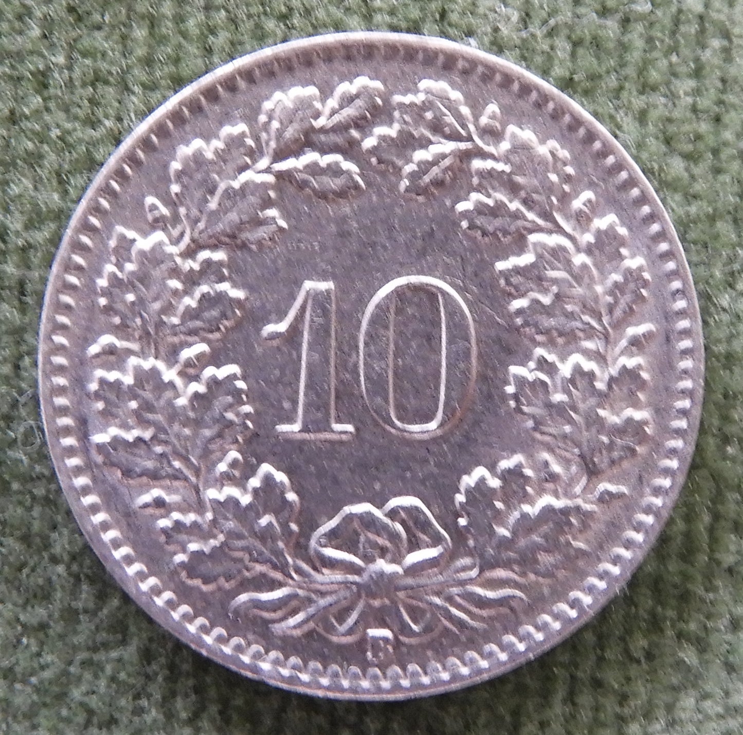 Helvetica Switzerland Swiss 1962 B 10 Rappen Coin - Circulated