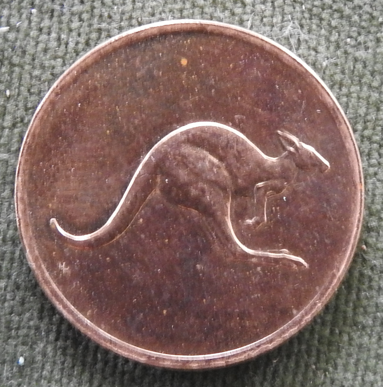 Australian 2000 Olympic Supporter Sunday Telegraph Token