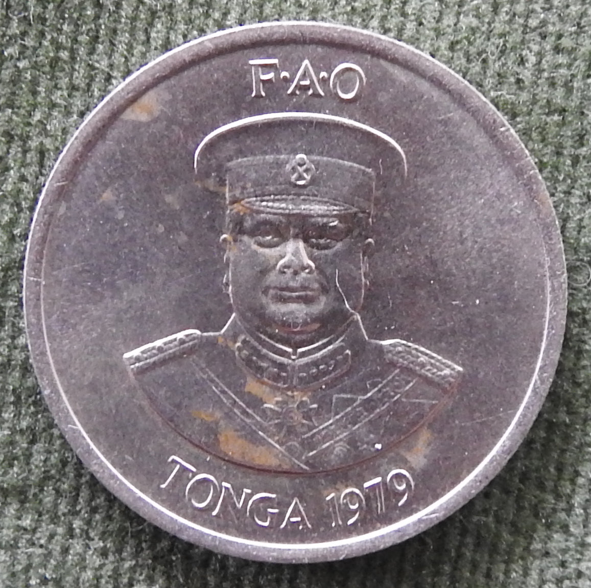 Tonga 1979 10 Seniti Cows In Pasture Coin