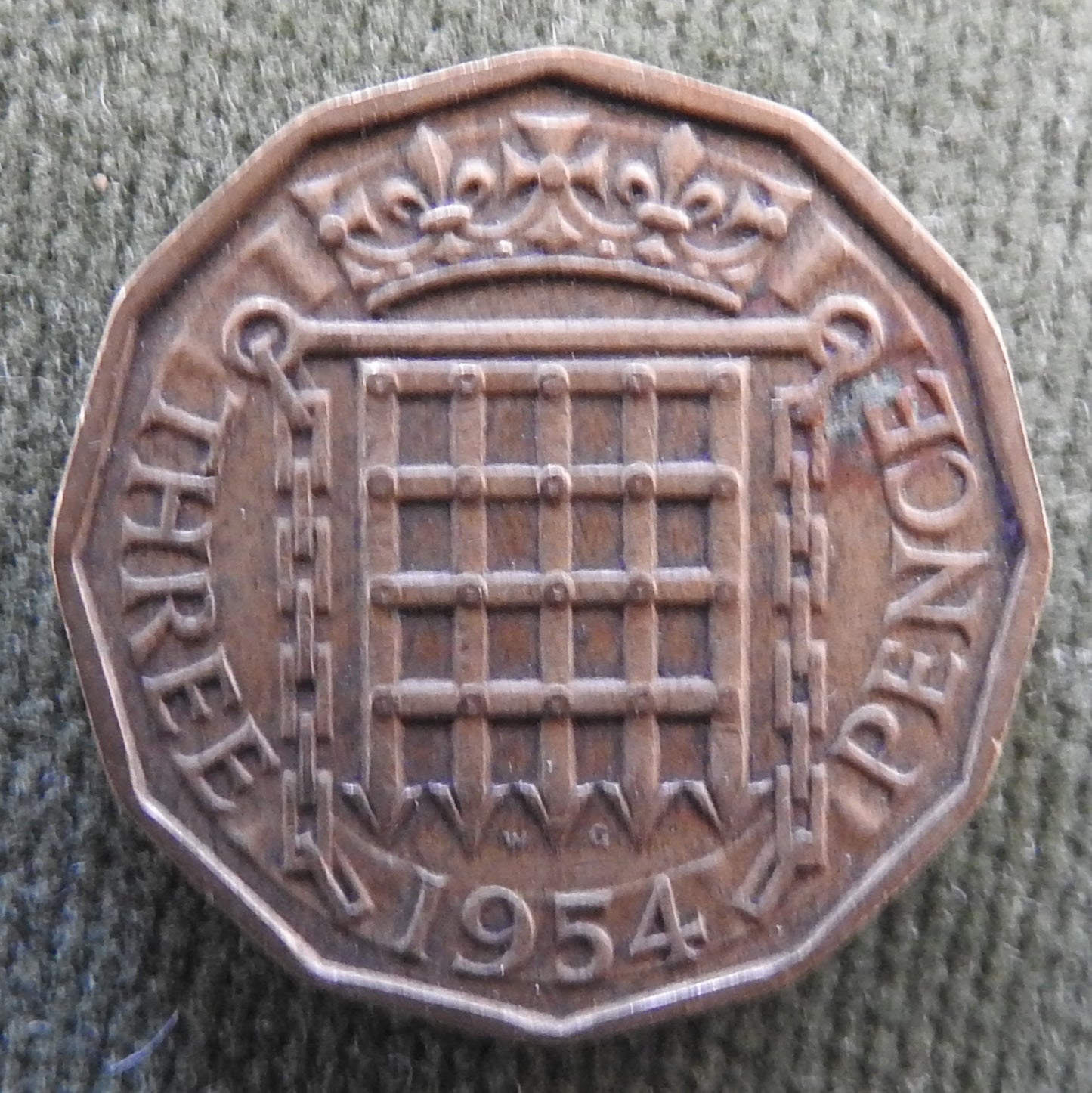 GB British UK English 1954 Three Pence Queen Elizabeth II Coin