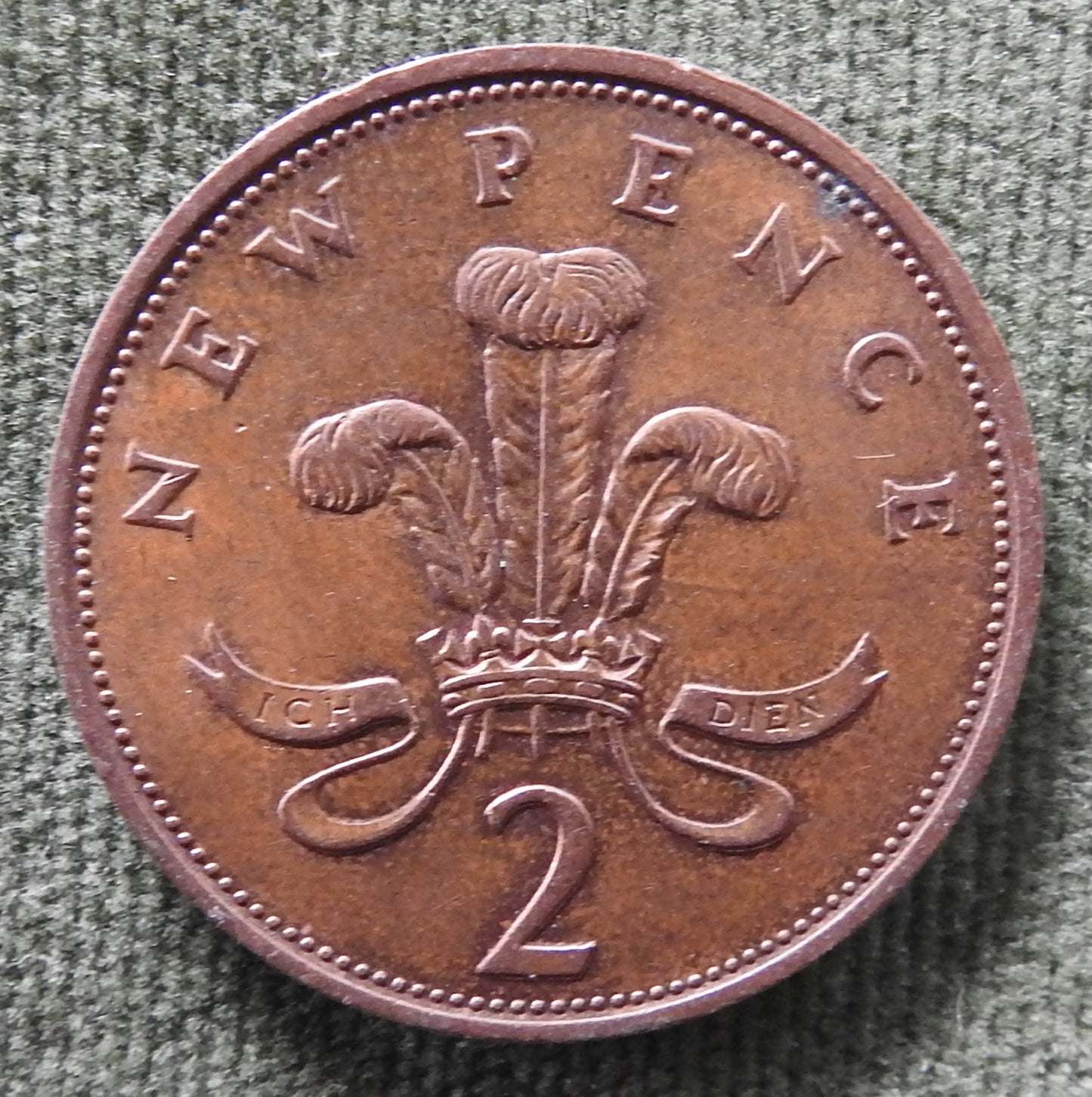 GB British UK English 1976 2 New Pence Queen Elizabeth II Coin