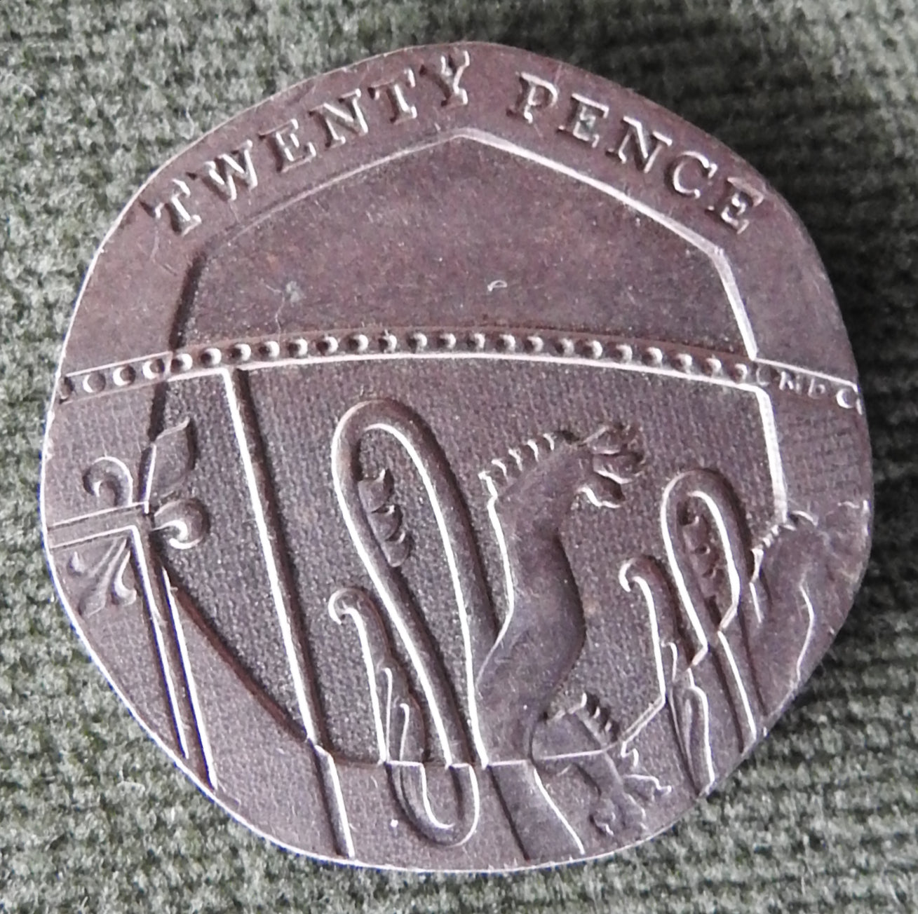 GB British UK English 2009 20 New Pence Queen Elizabeth II Coin