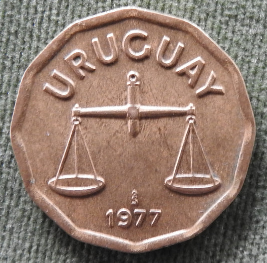 Uruguay 1977 50 Centesimos Ancient Roman Scale Coin