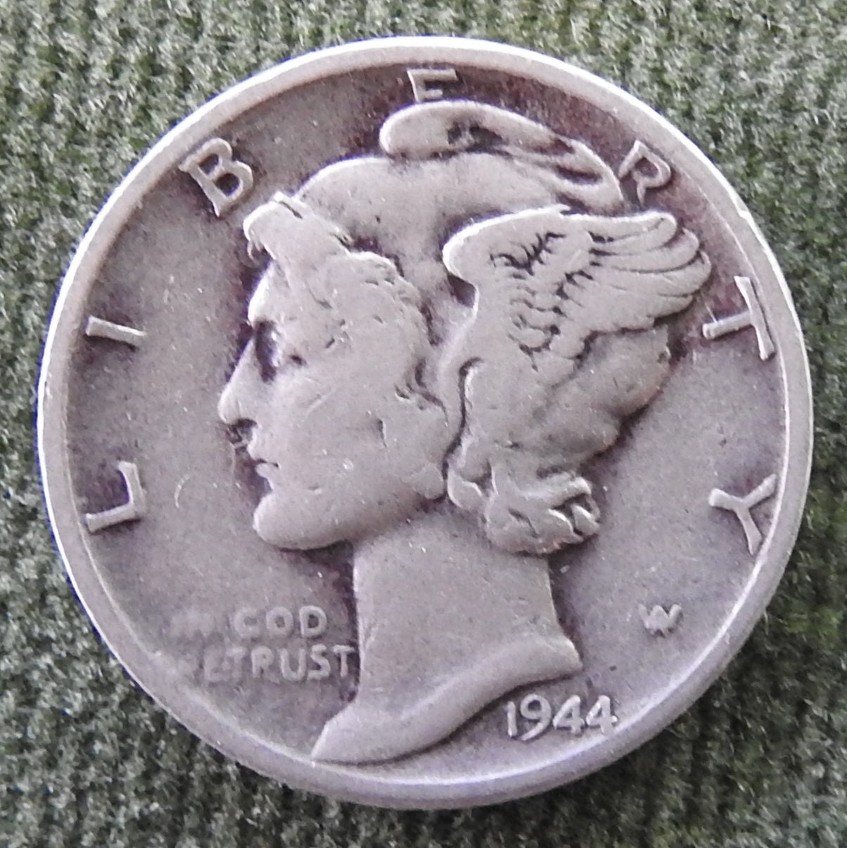 USA American 1944 Silver Winged Mercury Dime Coin