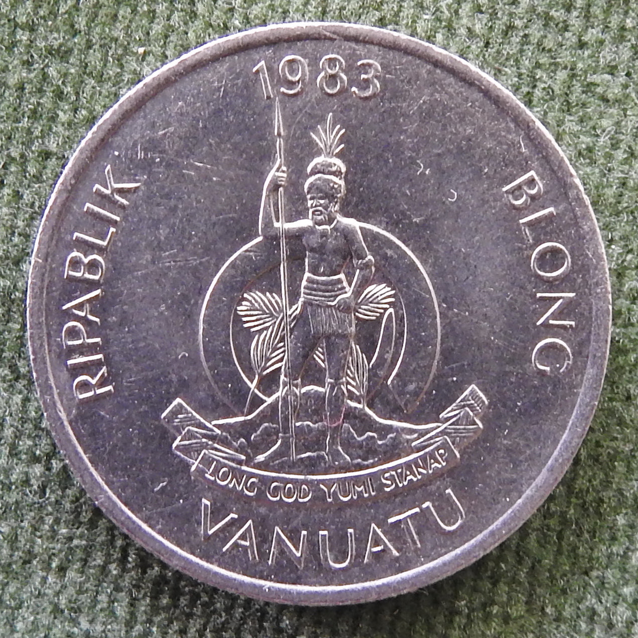 Vanuatu 1983 10 Vatu Coconut Crab Coin