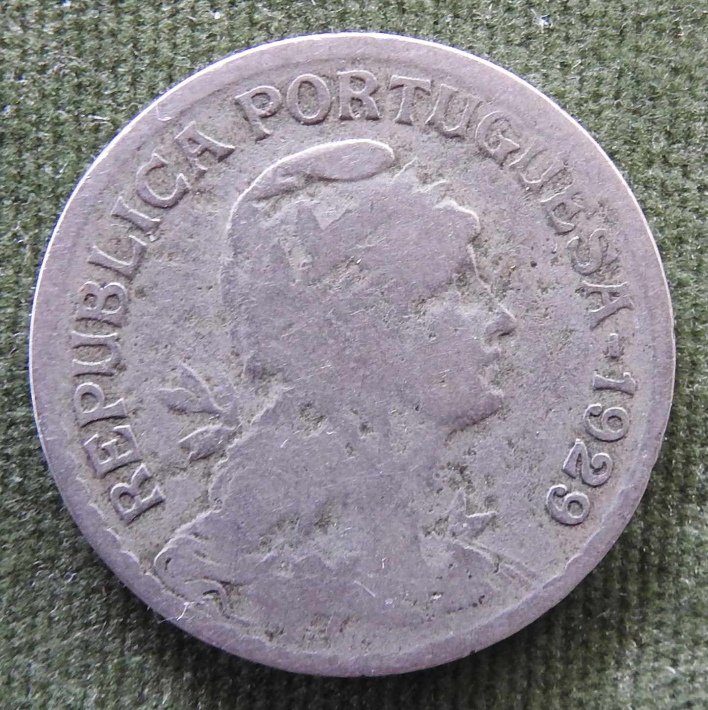 Portugal 1929 1 Escudo Liberty Head Coin