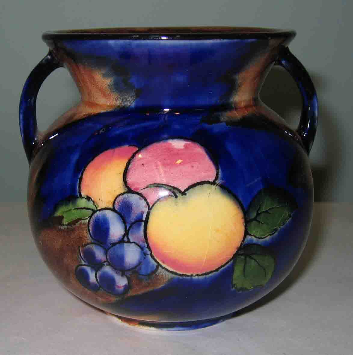 H & K Tunstall vase