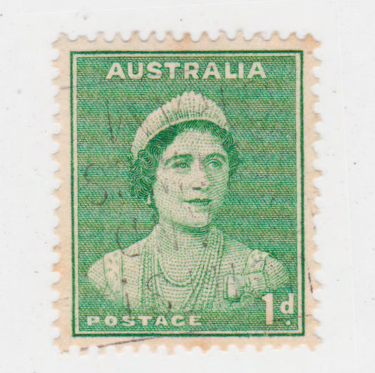 Australian 1938 1 Penny Emerald Green Queen Elizabeth Stamp Type 2