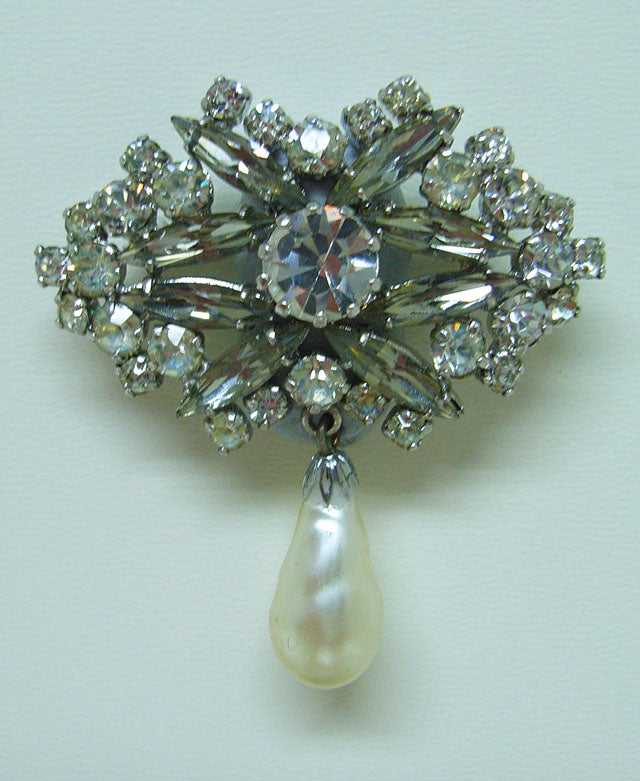 Diamante brooch with drop – Gumnut Antiques