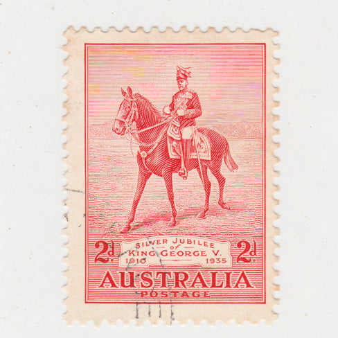 Australian 1935 2 Penny Scarlet King George V Silver Jubilee Stamp