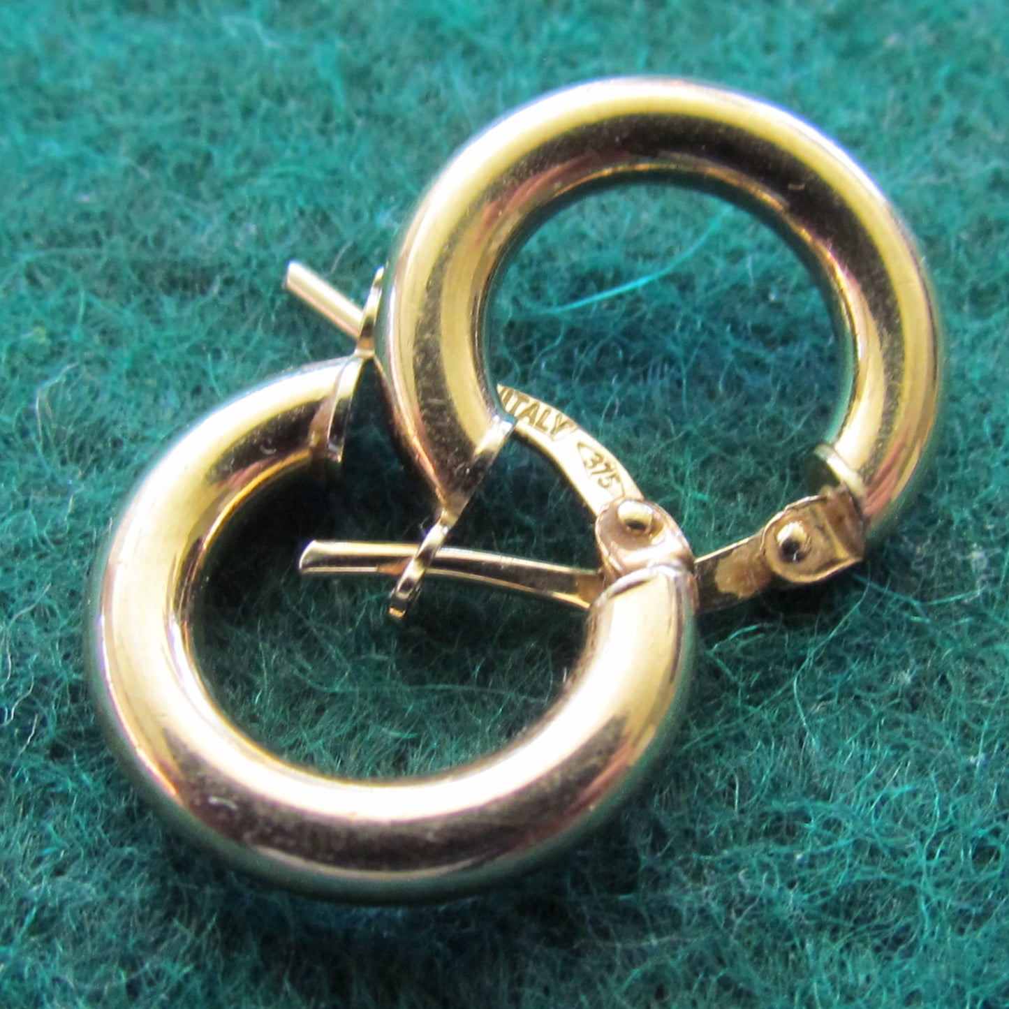 9ct Gold Hoop Pierced Earrings