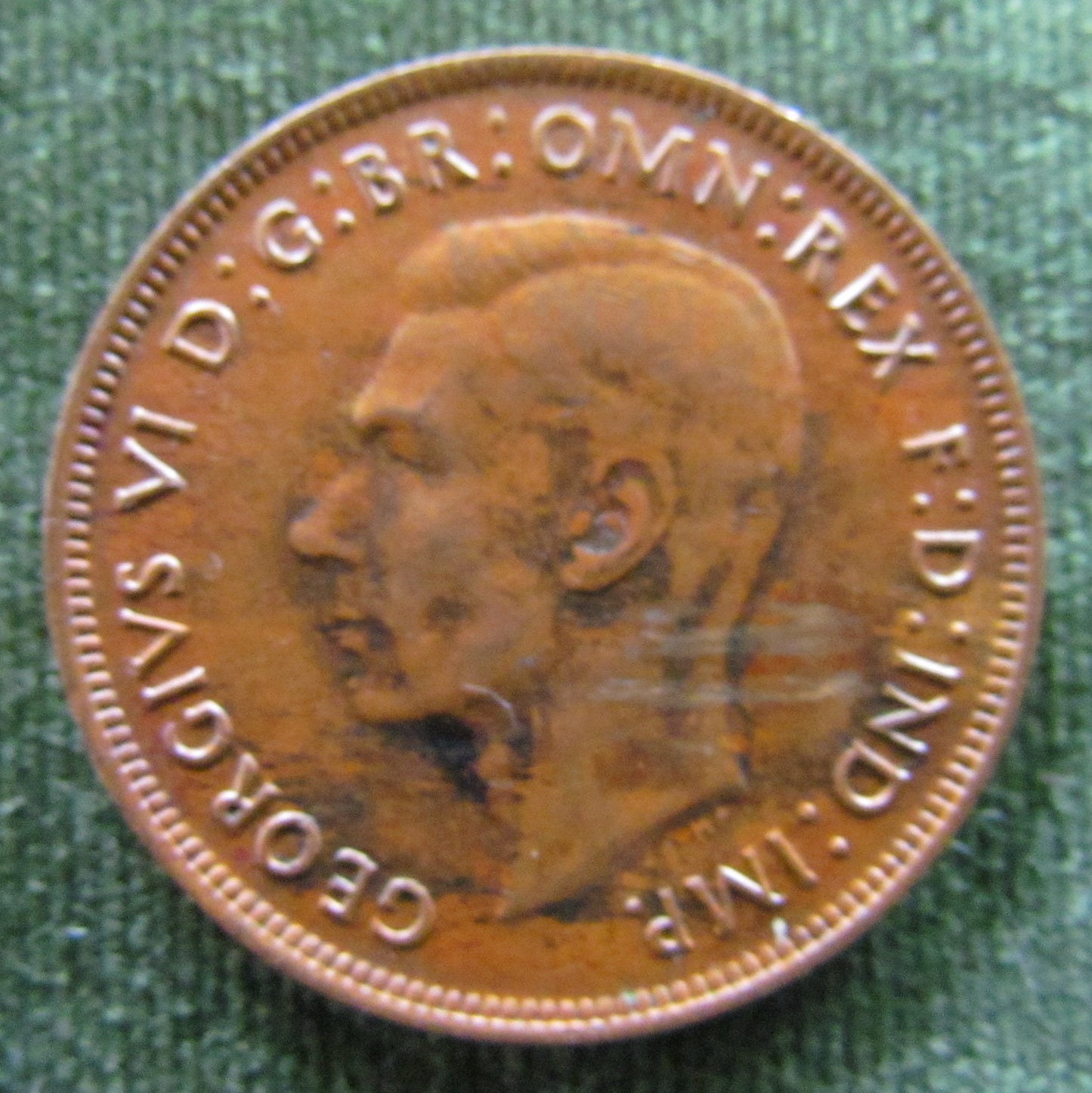 Australian 1943Y. 1d 1 Penny King George VI Coin - Variety Planchet Error Near Date