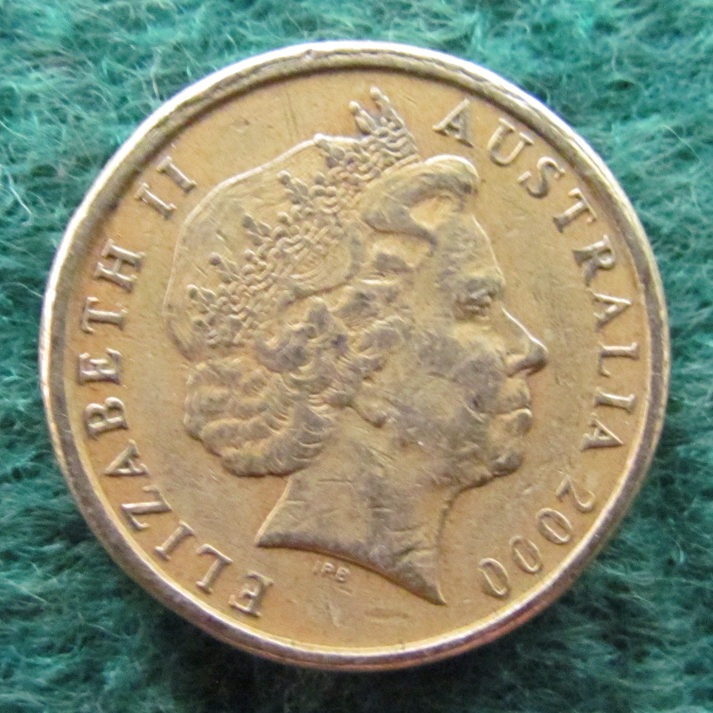 Australian 2000 2 Dollar Aboriginal Elder Queen Elizabeth Coin - Circulated