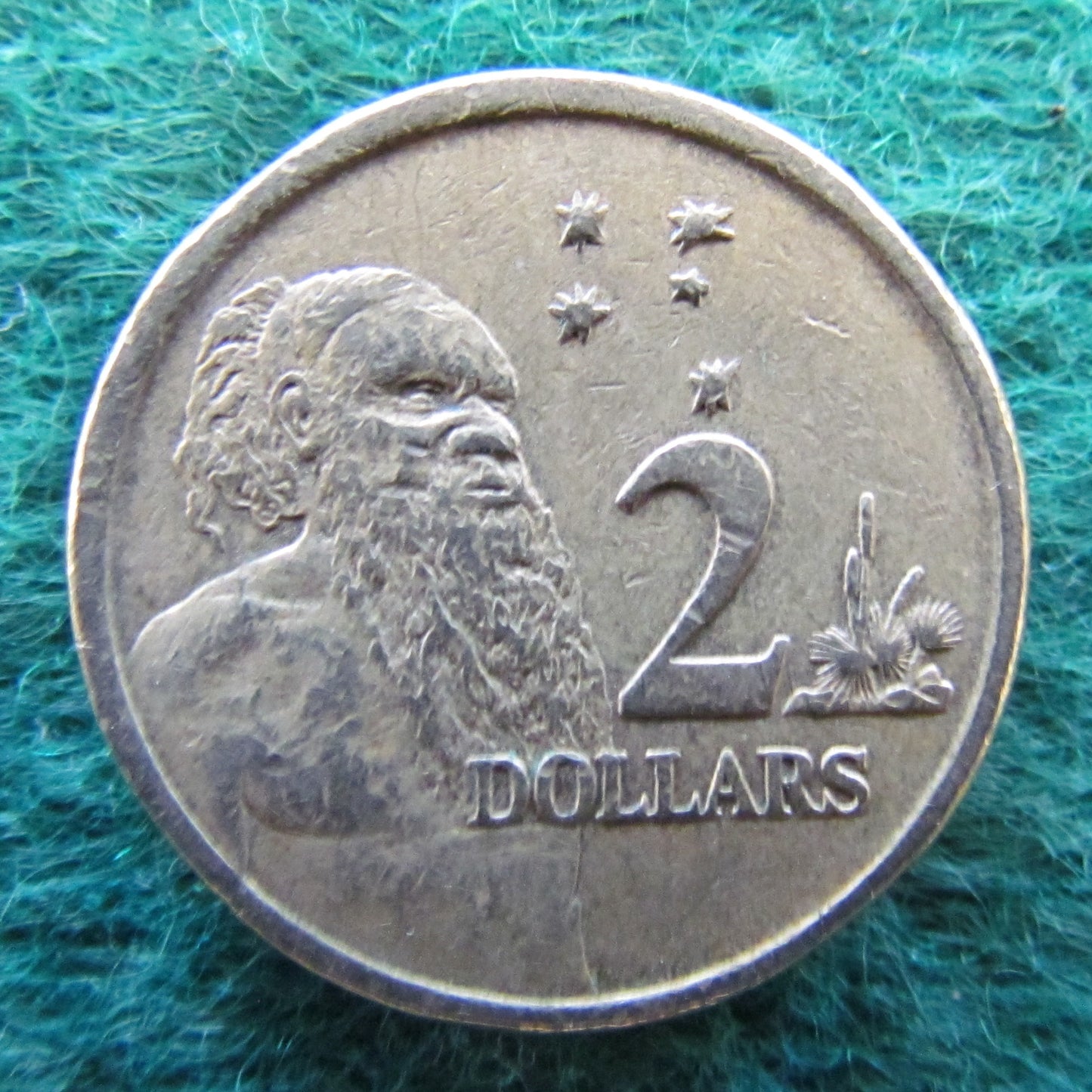 Australian 2002 2 Dollar Aboriginal Elder Queen Elizabeth Coin - Circulated