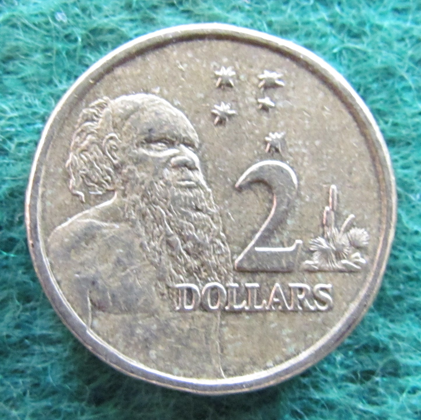 Australian 2003 2 Dollar Aboriginal Elder Queen Elizabeth Coin - Circulated