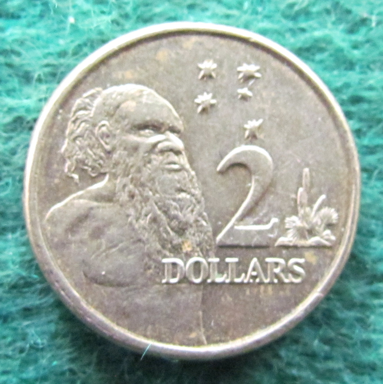 Australian 2004 2 Dollar Aboriginal Elder Queen Elizabeth Coin - Circulated