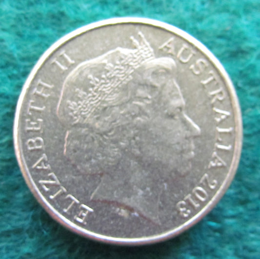 Australian 2013 1 Dollar Queen Elizabeth Coin - Circulated