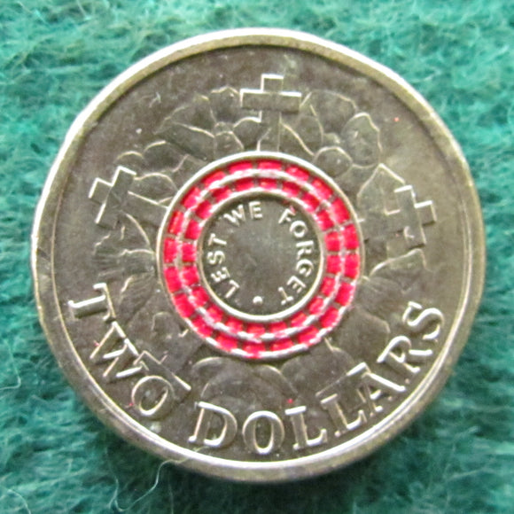 Australian 2015 2 Dollar Remembrance Day Red Queen Elizabeth Coin - Circulated