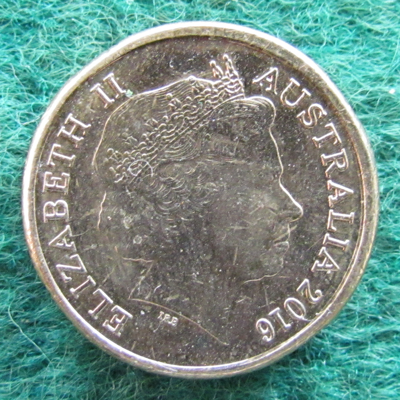 Australian 2016 2 Dollar 2016 Australian Olympic Team Red Queen Elizabeth Coin - Circulated