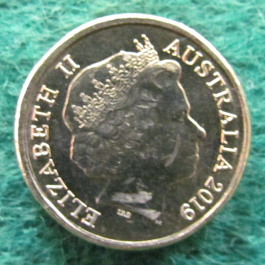 Australian 2019 2 Dollar Aboriginal Elder Queen Elizabeth Coin - Circulated