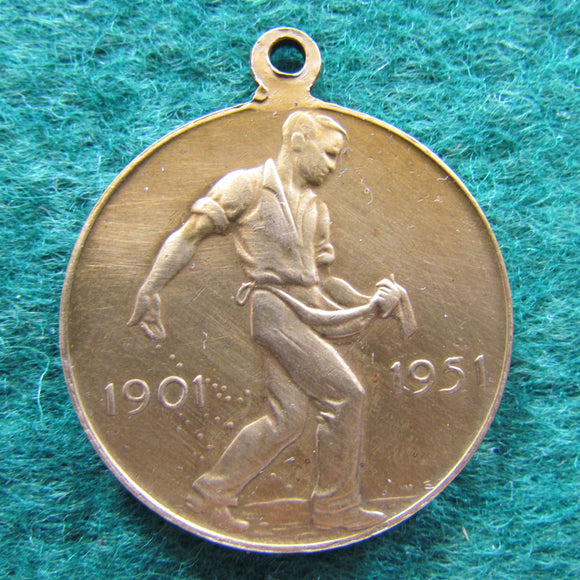 Fifty Years Commonwealth Of Australia Federation Anniversary Medallion 1901 - 1951